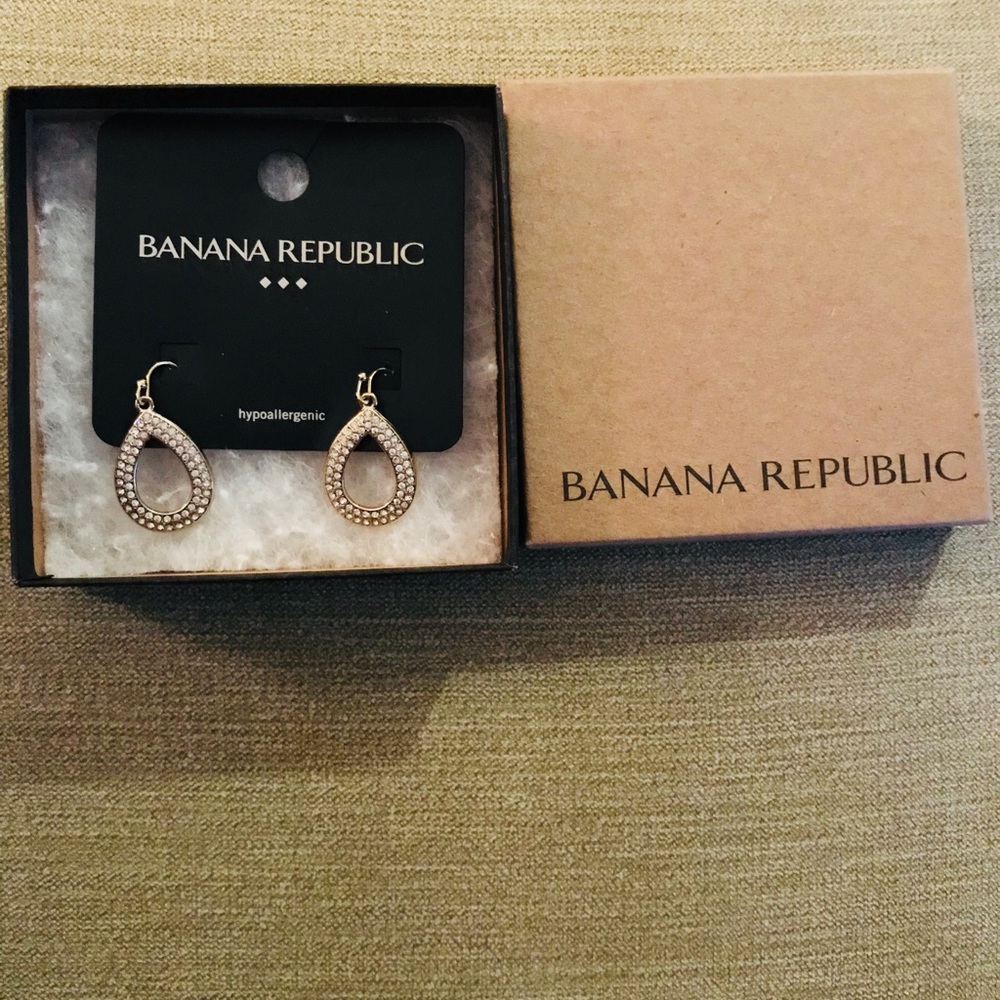 Banana republic earrings